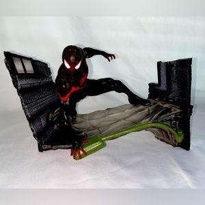 Spiderman Miles Morales PVC Diorama